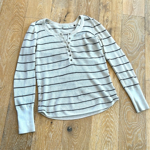 PrAna Top - Picture 3 of 9